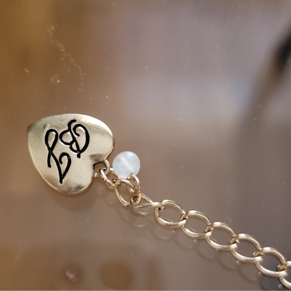 Betsey Johnson necklace - Picture 7 of 7